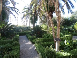 The beautifully manicured gardens at Laura: A Creole Plantation (New Orleans)